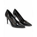 Zapatos de tacón negros de charol con punta fina para mujer