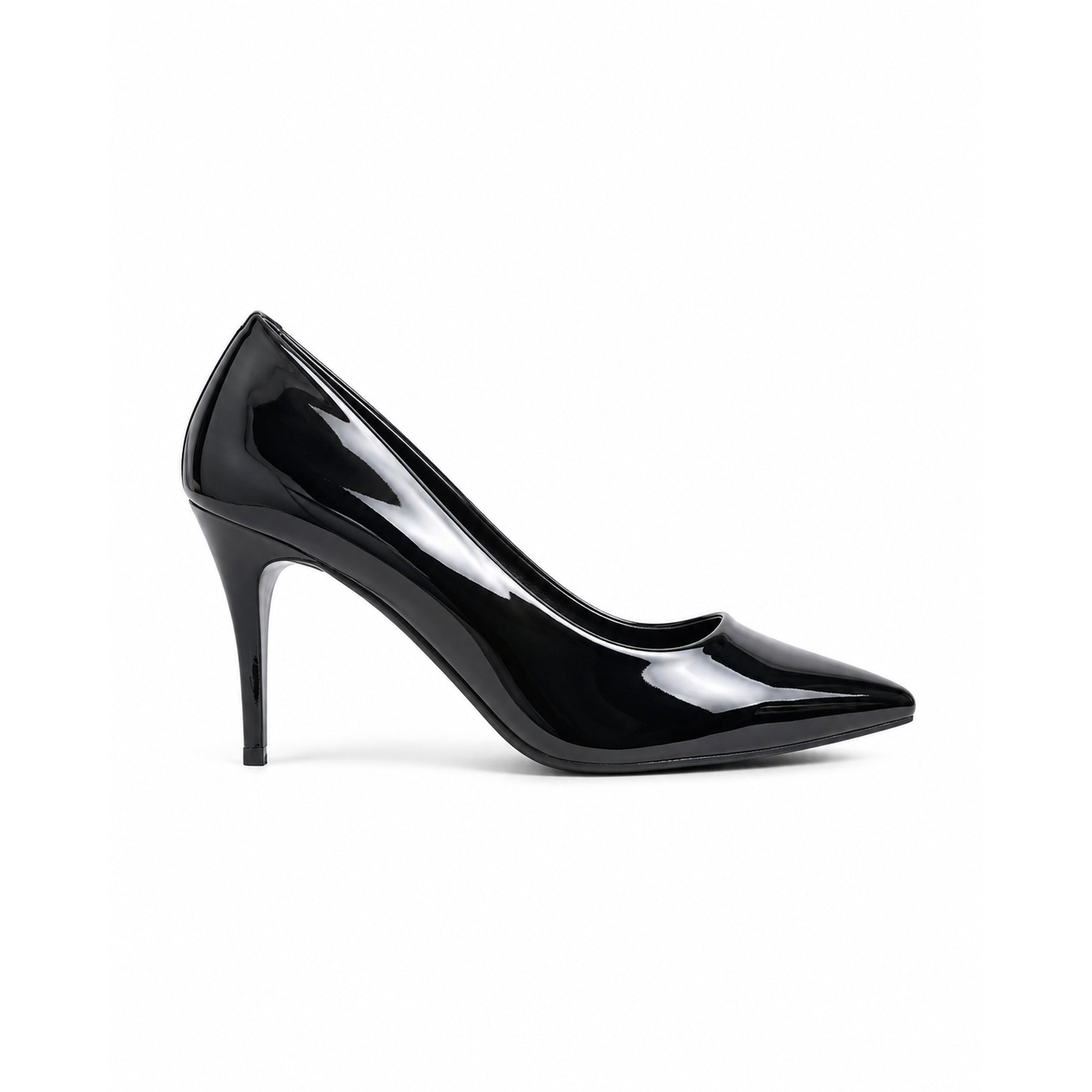 Zapatos de tacón negros de charol con punta fina para mujer