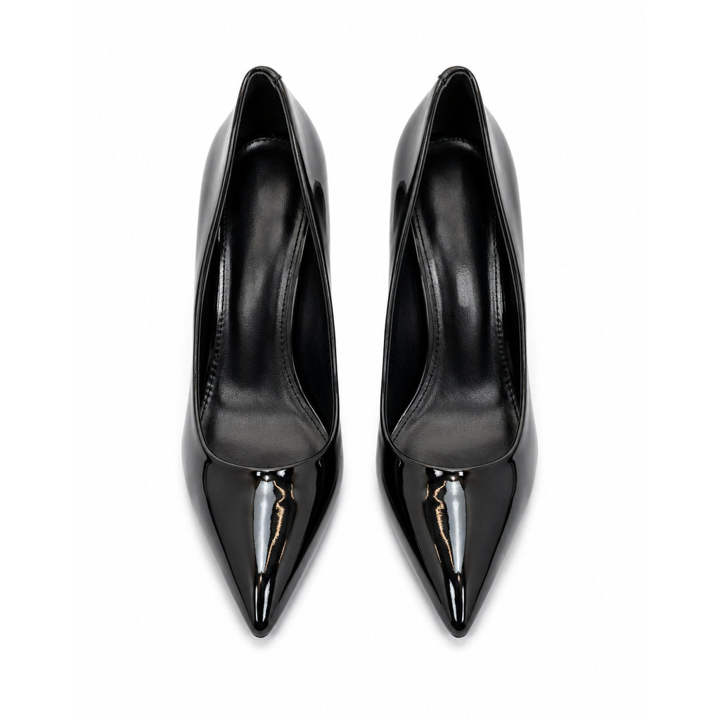 Zapatos de tacón negros de charol con punta fina para mujer